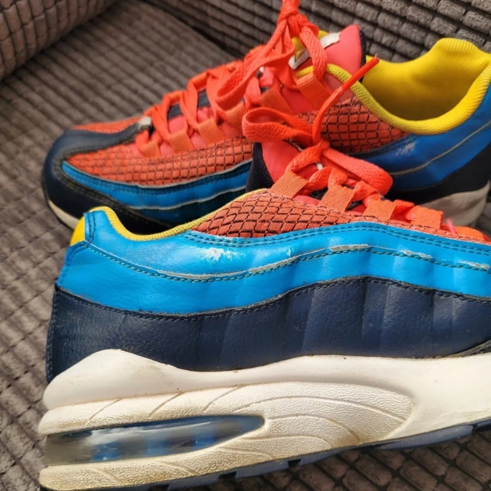 Nike Air Max 95 Boys Shoes Bright Crimson Amarillo 6 uk spiderman colourway - Picture 6 of 8